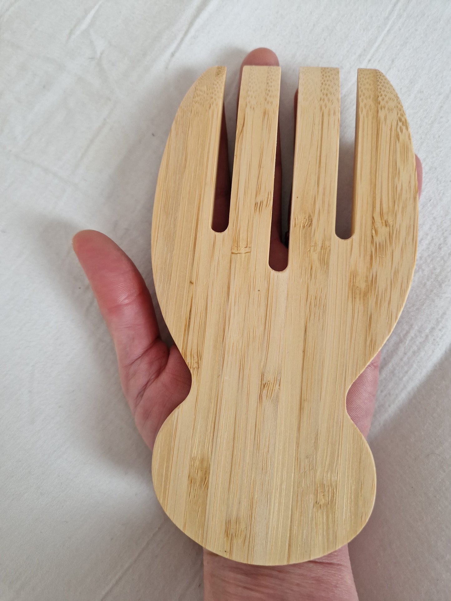 Eco-conscious tableware: natural bamboo salad , pasta mixing utensils – Sustainable & stylish