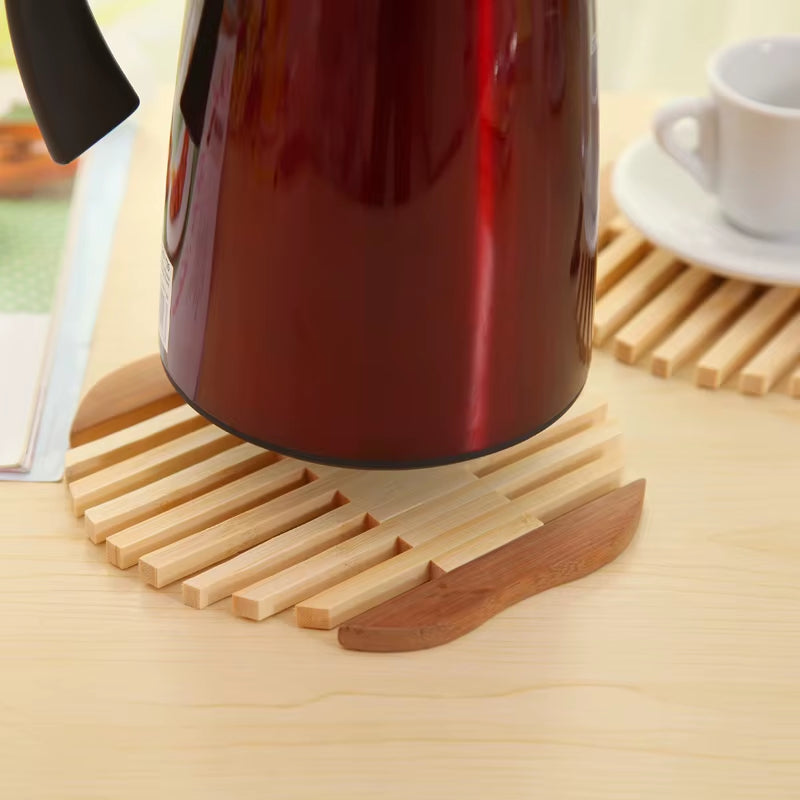 Exquisite Bamboo Coaster & Kitchen Pad – Heat-Resistant Cup Holder & Pot Mat in Apple & Fish Designs