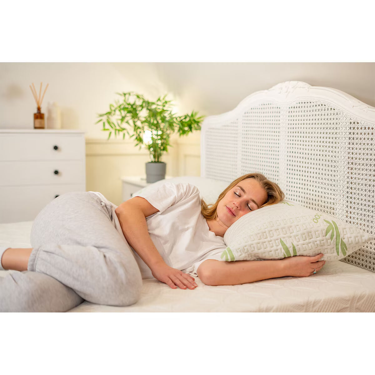 Luff bamboo pillow – Eco-friendly & breathable support